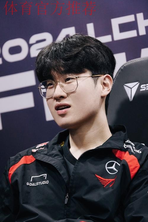 Zeus:新版本会让上路拉开实力差距,亚运会打中国比S赛决赛还紧张 Zeus:新版本会让上路拉开实力差距,亚运会打中国比S赛决赛还紧张