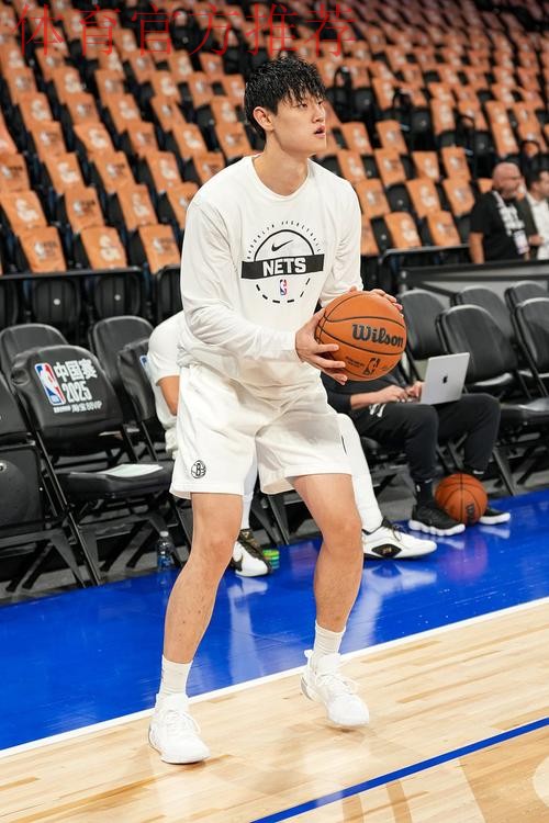 博主谈曾凡博：目前这个节骨眼耗掉的就是自己宝贵的时间